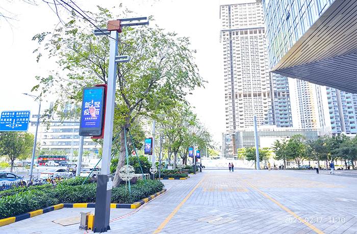 led燈桿屏|智慧燈桿屏|立柱廣告機(jī)|led廣告機(jī)|智慧路燈屏|戶外LED廣告機(jī)|燈桿屏|智慧燈桿|智慧路燈 led燈桿屏|智慧燈桿屏|立柱廣告機(jī)|led廣告機(jī)|智慧路燈屏|戶外LED廣告機(jī)|燈桿屏|智慧燈桿|智慧路燈